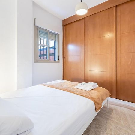 Charming 4-Bedroom Apartment In Malaga'S Historic Center Eksteriør bilde