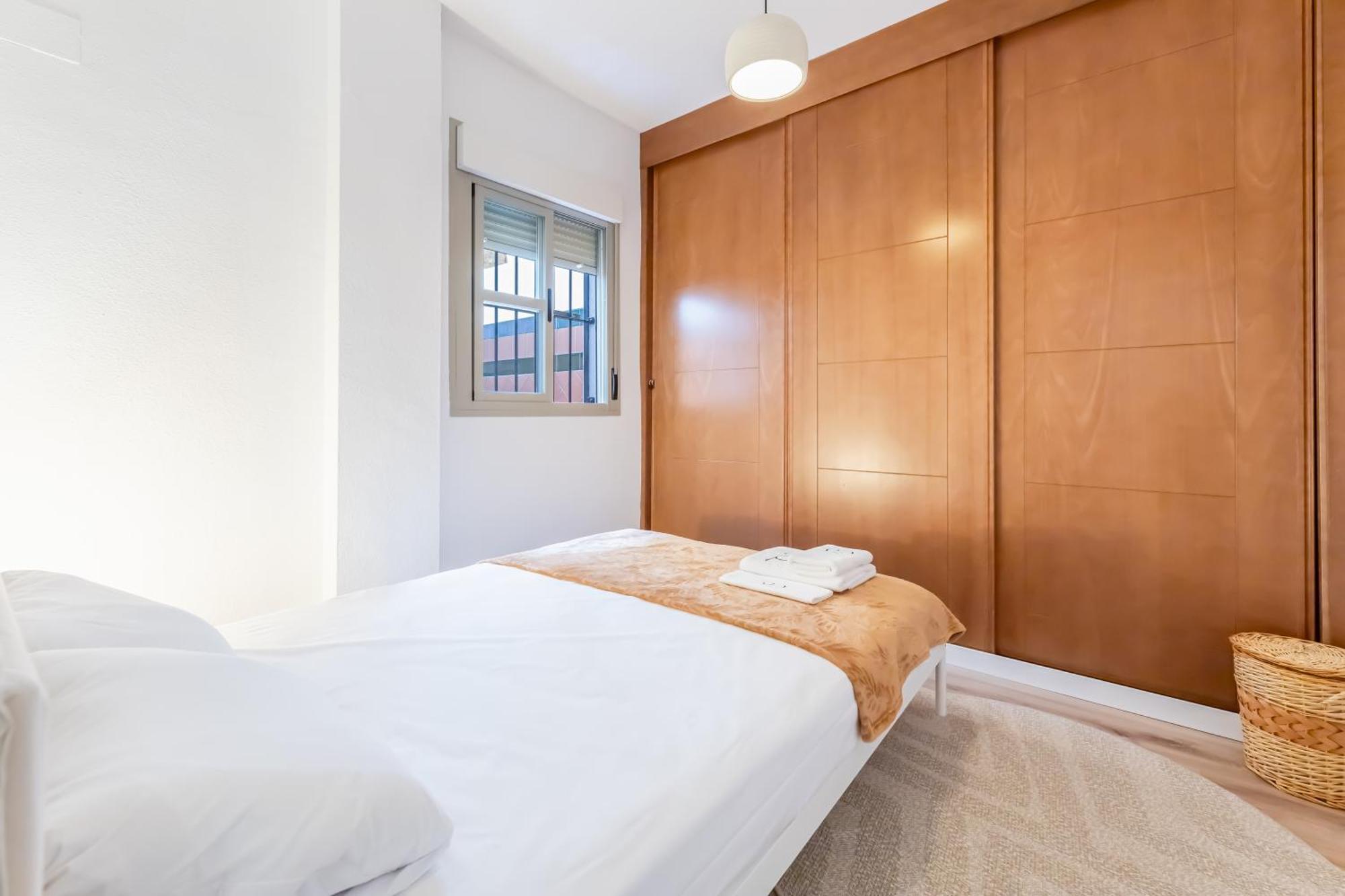 Charming 4-Bedroom Apartment In Malaga'S Historic Center Eksteriør bilde